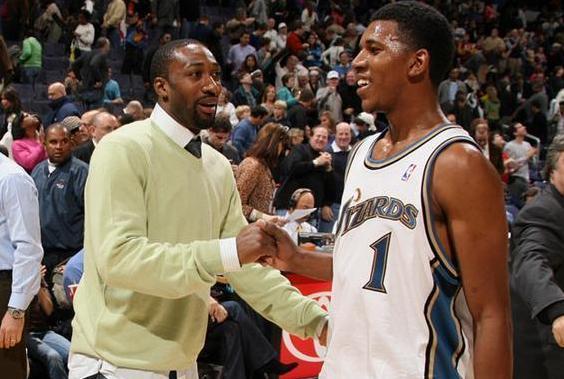 极低仰角球 极低仰角球